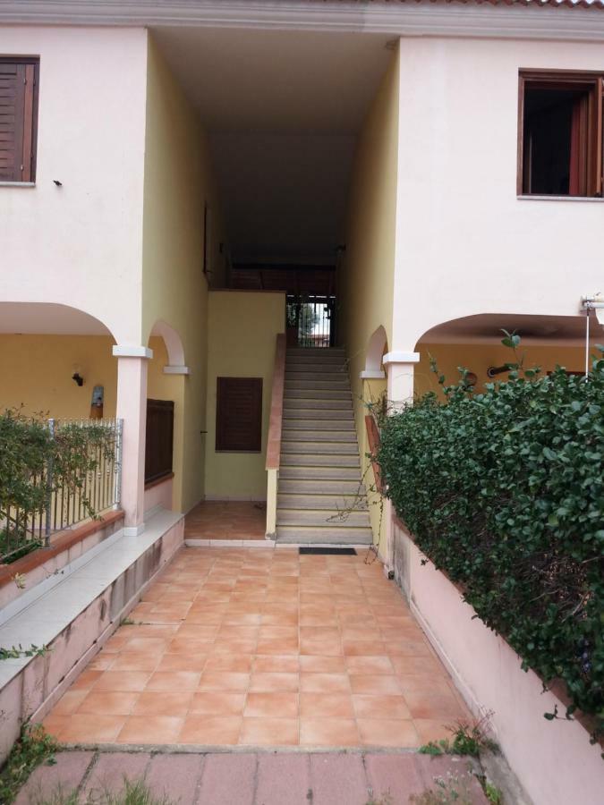San Teodoro Apartment Сан Теодоро Екстериор снимка