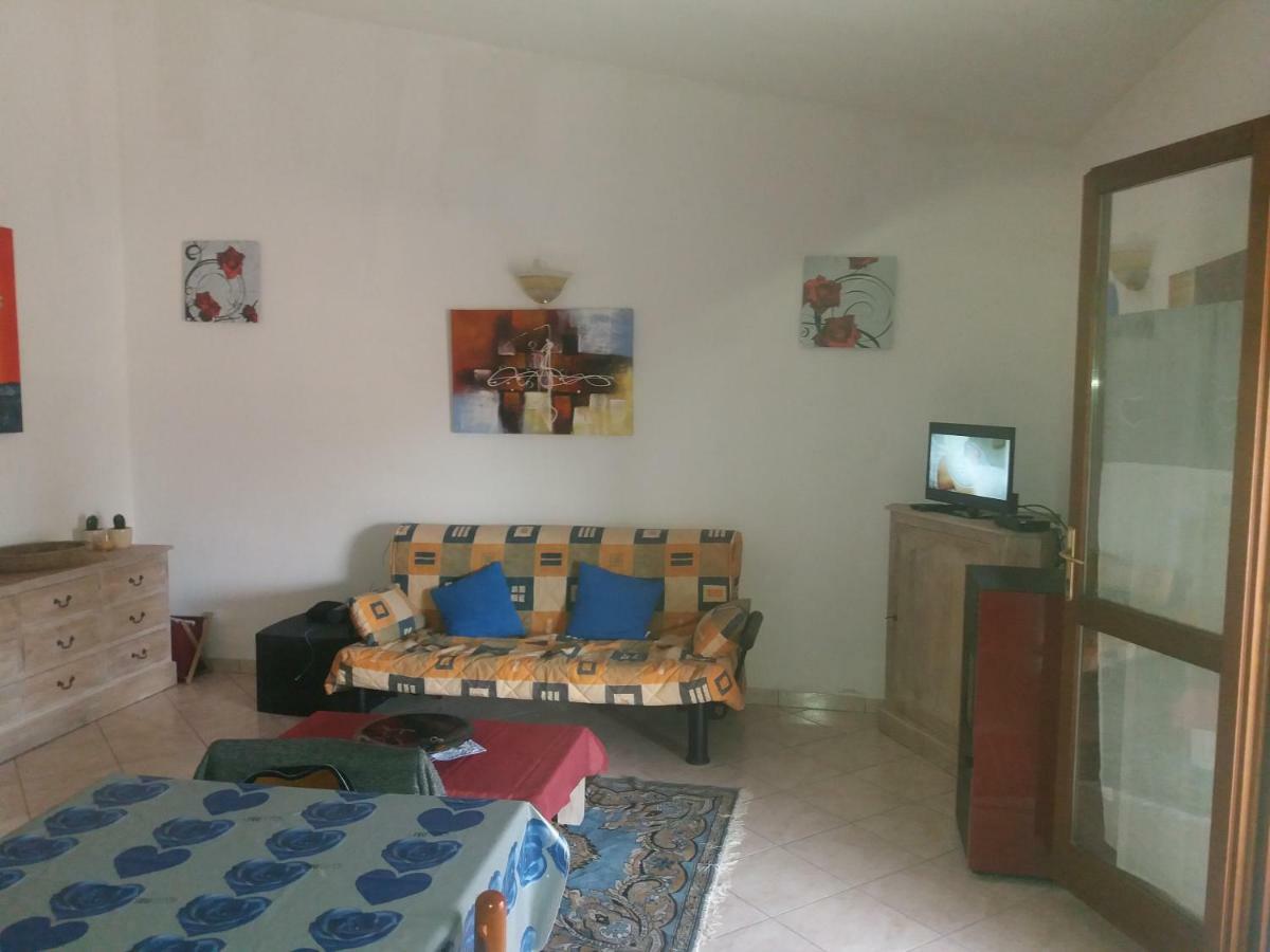 San Teodoro Apartment Сан Теодоро Екстериор снимка